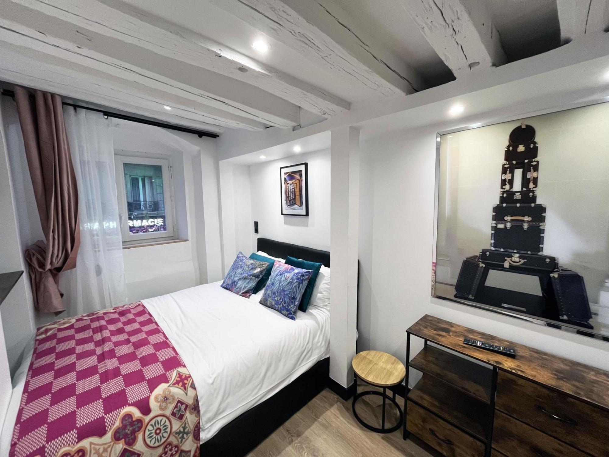Urban Flat 174 - Vuitton St Denis Apartman Párizs Kültér fotó